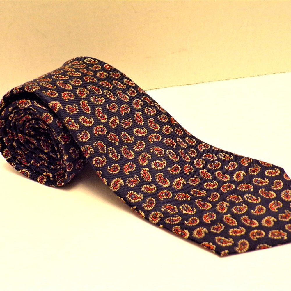 Brooks Brothers Makers Blue Pattern Men's Silk Tie